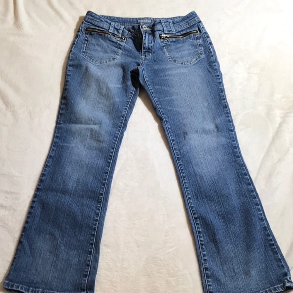 Delia’s Jeans with Zip Pockets - Picture 2 of 9